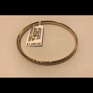 14K Yellow Gold Bangle
